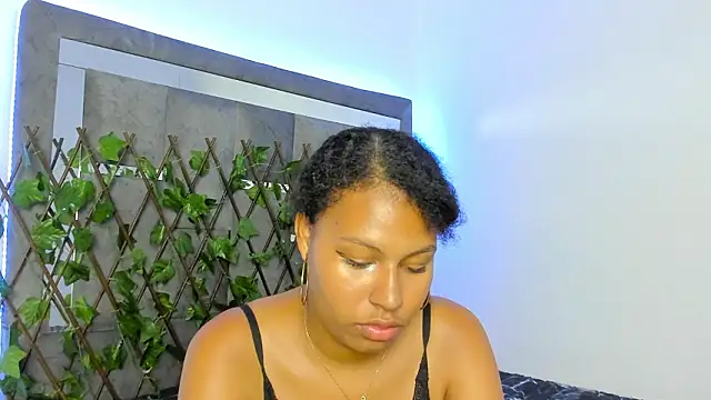 tatianasquirthot's Live XXX Chat