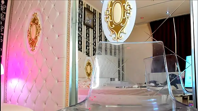 XXX chat uživo modela Aidasina