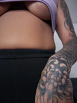 Isabella-Teen Live XXX Chat