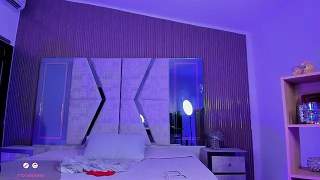 Agathaargent_ Adlı Modelin Canlı XXX Sohbeti