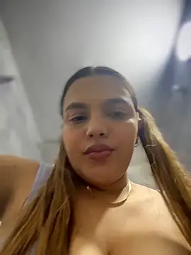 Colibri_xxx 现场XXX聊天