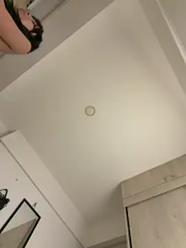 ZaraLuuv Chat XXX in diretta