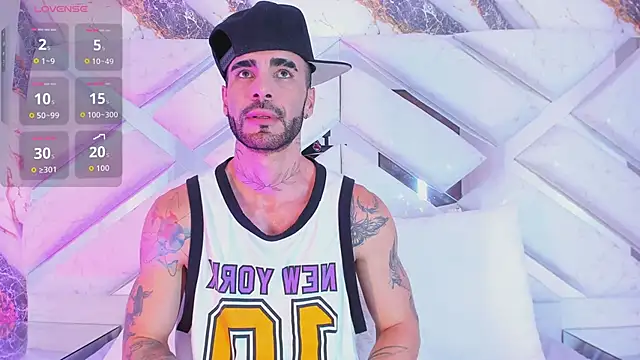 Czat XXX na żywo – Darwin_Horny