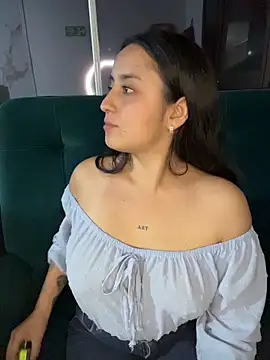 Antonella_Julieta: онлайн-секс-чат