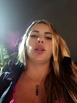 Cata_city1106's Live XXX Chat