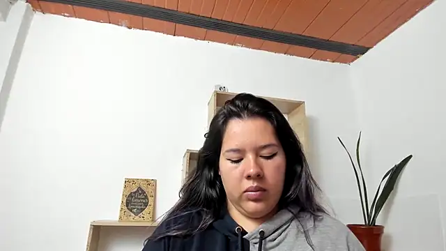 Chat XXX ao vivo de LinaBrowm