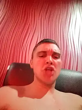 IVANUCHSEX Webcam-Show