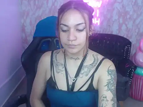 XXX chat uživo modela Andrea_ch01