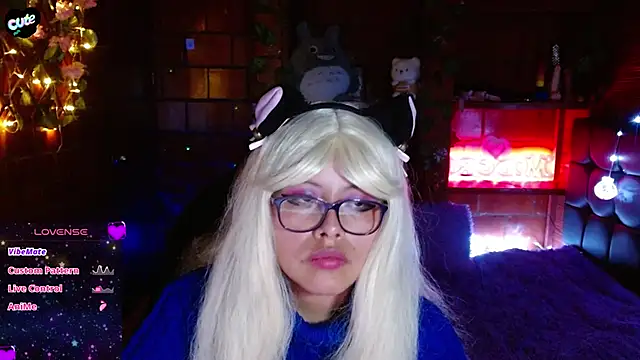 MidoriQuiinn 现场XXX聊天