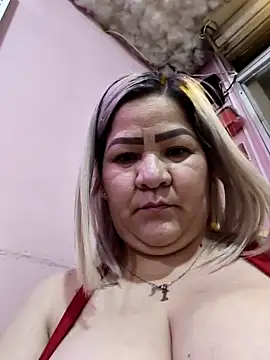 Dalessa_Bigtits live XXX chat