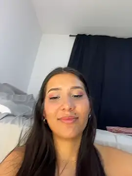 Онлайн чат XXX IsabellaJoness_