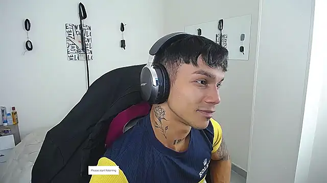 Leonard_Price élő XXX-chatje