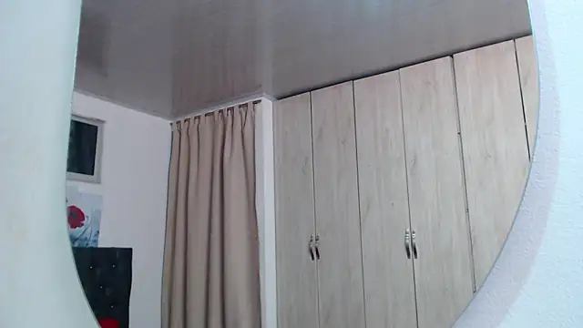 Chat +18 de pinky_f00x ao vivo