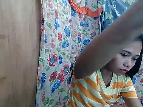 PinaySkinnyGirl Chat XXX in diretta