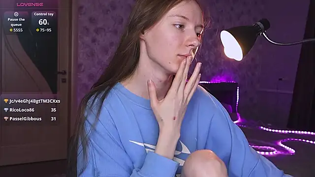 Why_me_stellaのライブXXXチャット