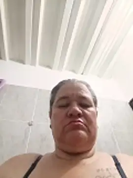 Chat +18 de MilF-eterna_69 ao vivo