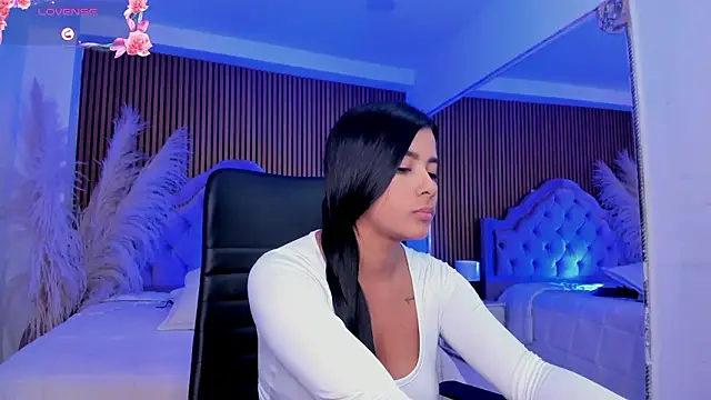 SelenaStonne 现场XXX聊天