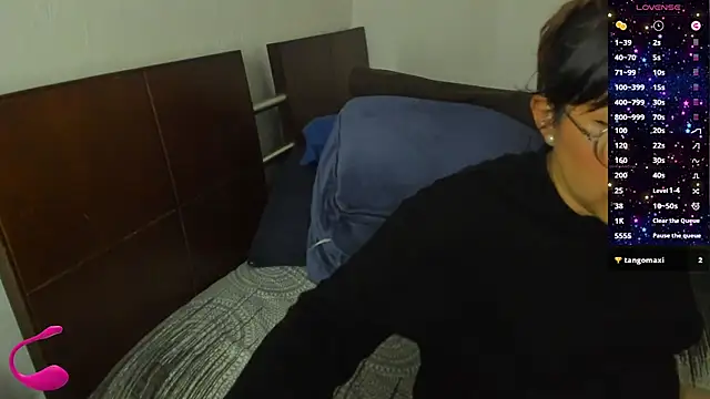 XXX chat uživo modela ella_harry