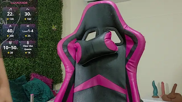 emy_0のライブXXXチャット