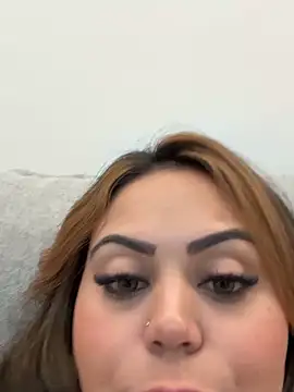 Chatroom XXX en direct de lariic