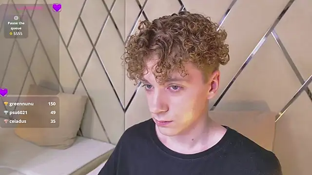 Živý XXX chat Paul_Holt