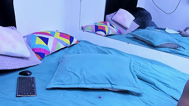 Chat XXX en directo de gyda_bahiana