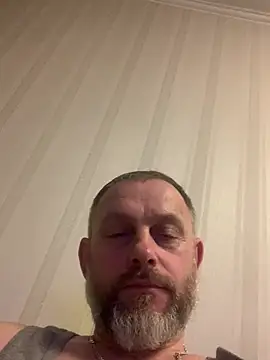 Chatroom XXX en direct de Frosl