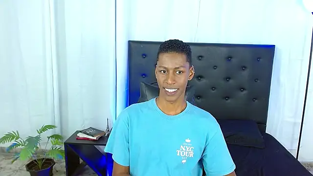 maiki18_ – Naživo XXX chat