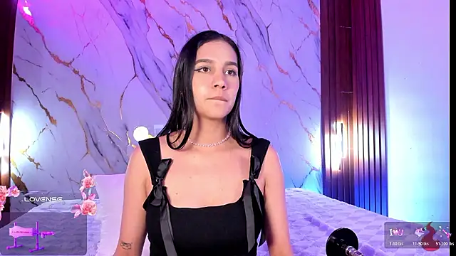 Emmiicute's Live XXX Chat