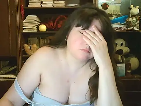 CarrieQPeach 即時 XXX 聊天