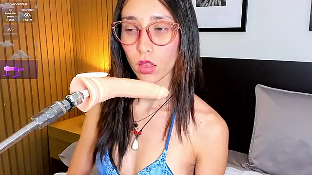 doll_bella_ লাইভ XXX চ্যাট