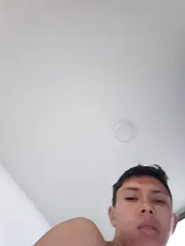 Chat +18 de FLACOXLATINOX ao vivo