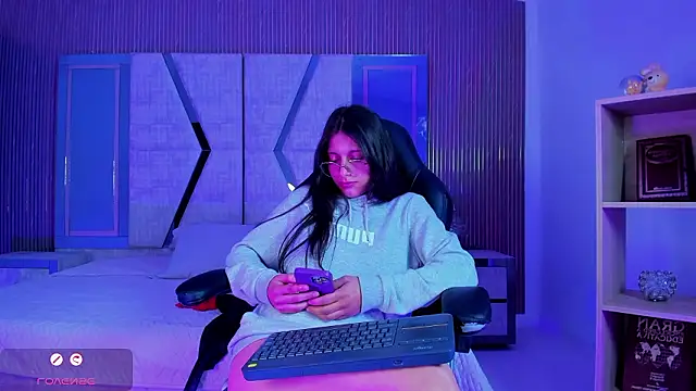 Chat +18 de Agathaargent_ ao vivo