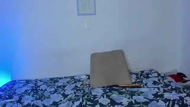 Nikki__uwu's Live XXX Chat