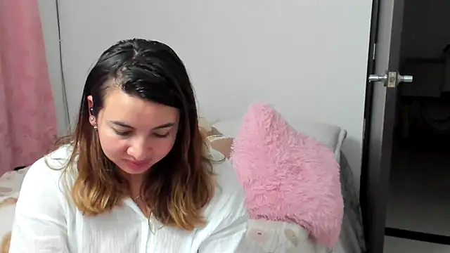 __Emma__11__Lecat_ Chat XXX live