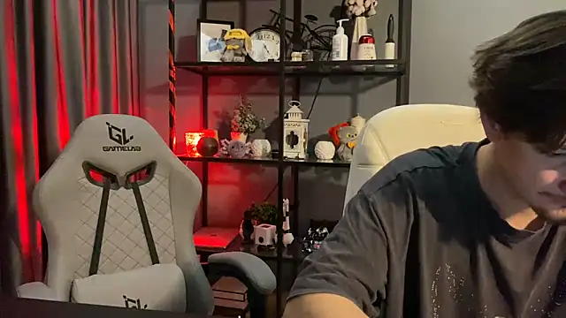 دردشة Adam_ice الجنسية المباشرة