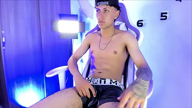 dominik_jackson_'s Live XXX Chat