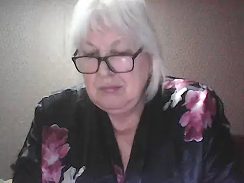 Alexia64231's Webcam Show