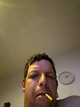 Knuffelstaaff123のライブXXXチャット