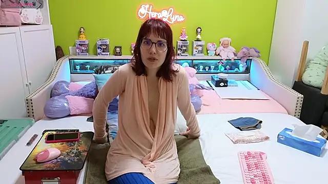 _HeraLuna_'s Live XXX Chat