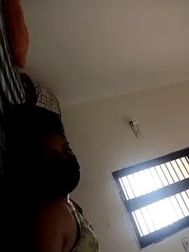 Chat +18 de Newmomsexy ao vivo