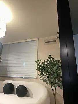 Chatroom XXX en direct de KallyMyller1