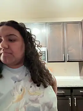 Angeliccreamyrican Adlı Modelin Canlı XXX Sohbeti