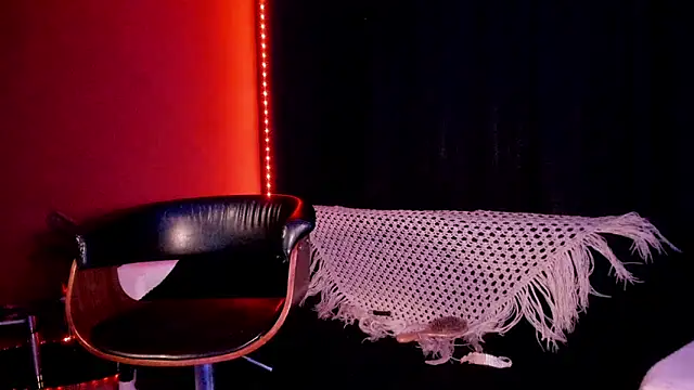 PervertedMissCloe élő XXX-chatje