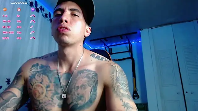 Adam_Hudsond's Live XXX Chat