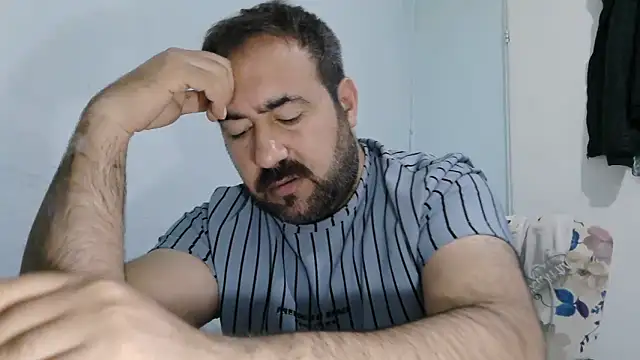 mio_jaks Chat XXX in diretta