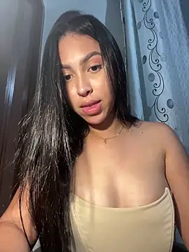 Dannittaa live XXX chat