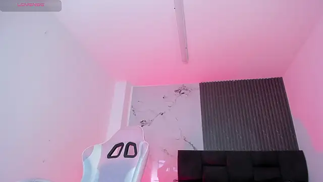 chloesagee's Webcam Show