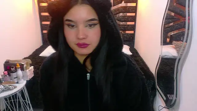 Chatroom XXX en direct de Natalie_loffreda