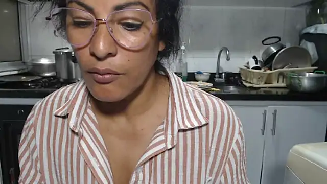 Онлайн чат XXX kateleyagrey